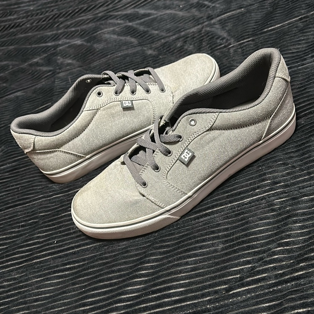 DC SHOES